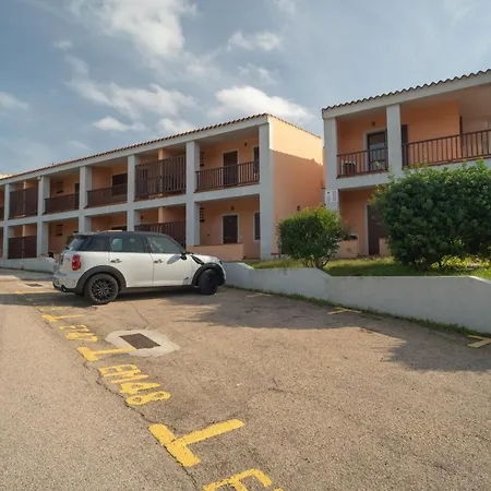 Aparthotel Ahr Costa Serena Village