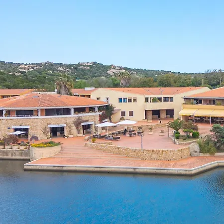 Aparthotel Felix - Costa Serena 4*