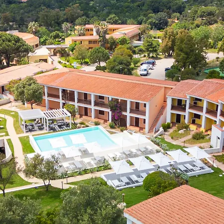 Aparthotel Felix - Costa Serena 4*