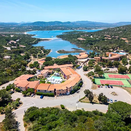 아파트호텔 Felix - Costa Serena 팔라우