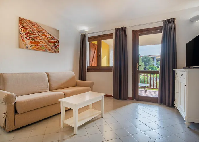 Felix - Costa Serena Hotel apartamentowy 4*